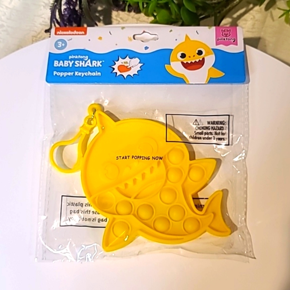 ⭐️ Baby Shark Yellow Popper Keychain [ Read Details ]
